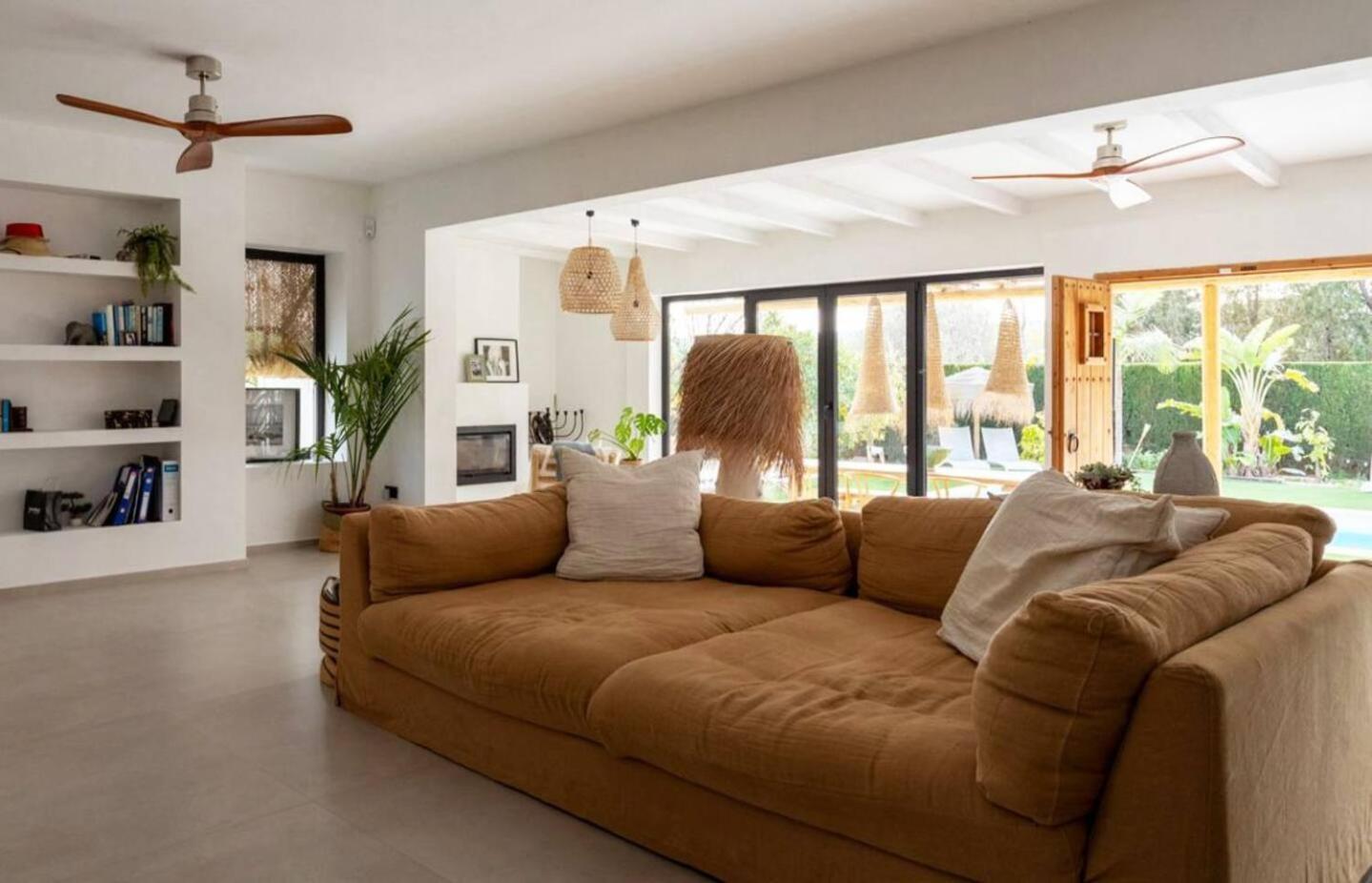 Casanoa Luxury Villa Bed And Breakfast 자베아 외부 사진